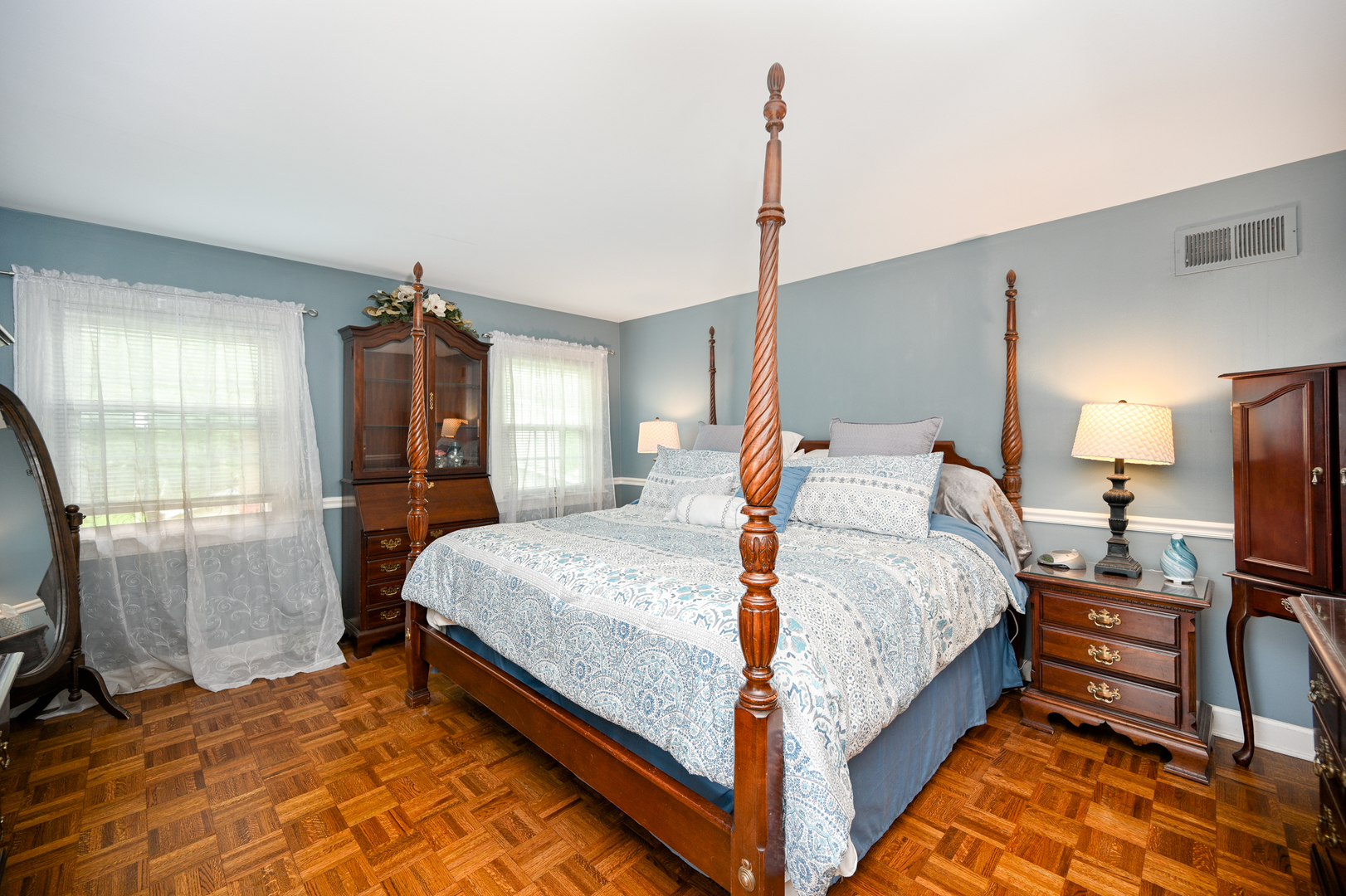 25W651 Towpath Court