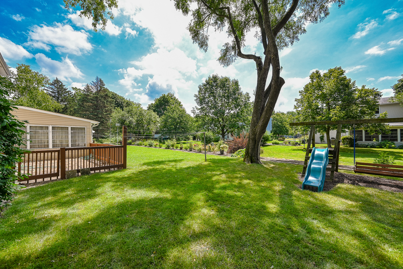25W651 Towpath Court