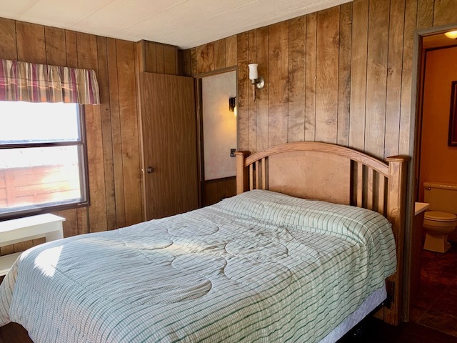 27W370 Geneva Road Unit: 13