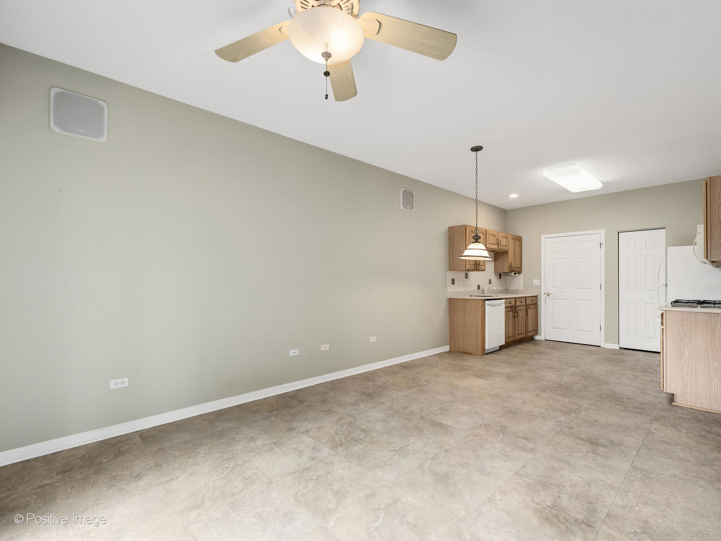 21323 W Juniper Lane Unit: 21323