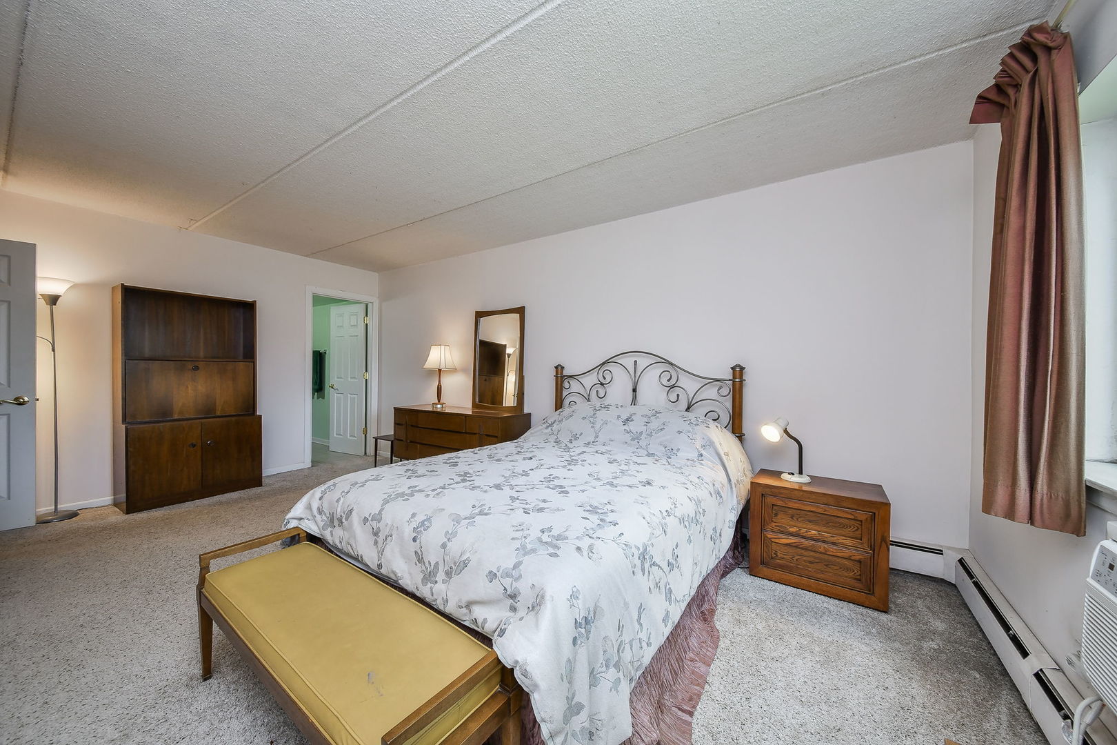 100 Park Circle Unit: 1E