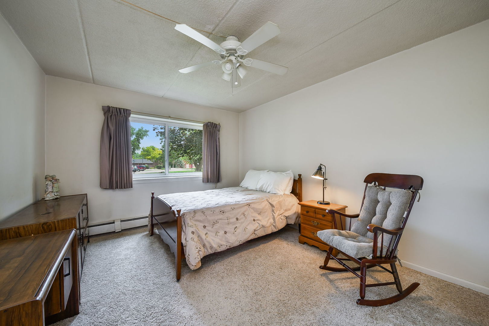 100 Park Circle Unit: 1E