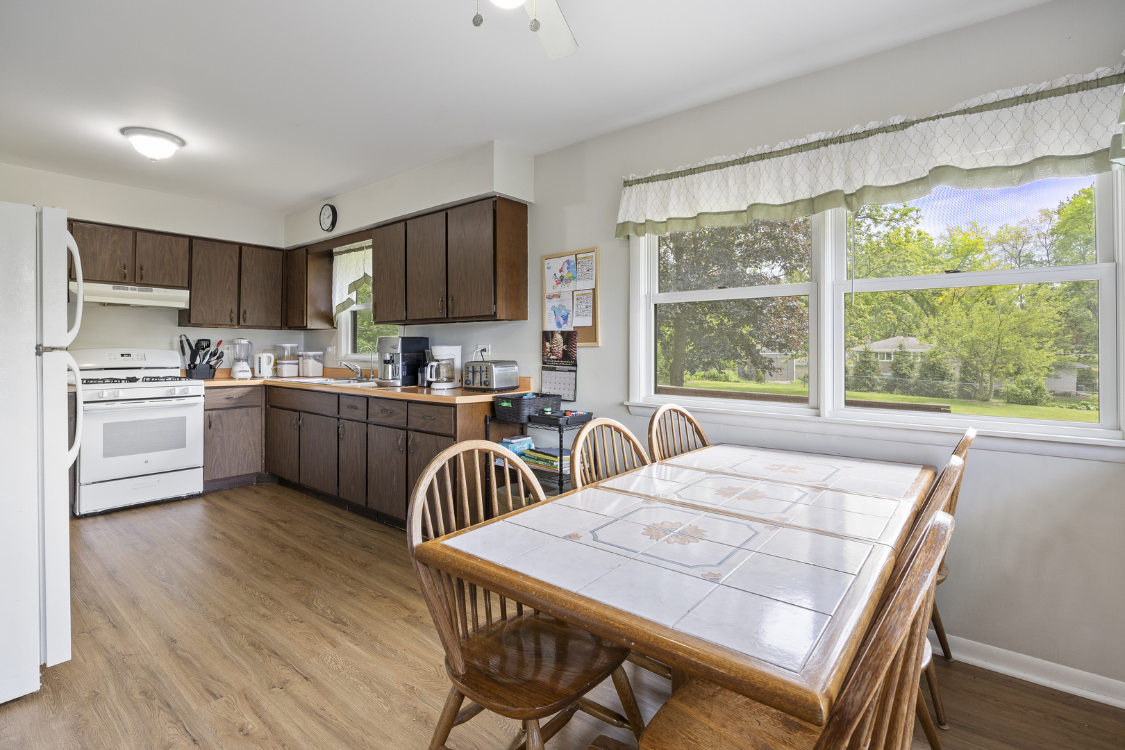 26W331 Geneva Road