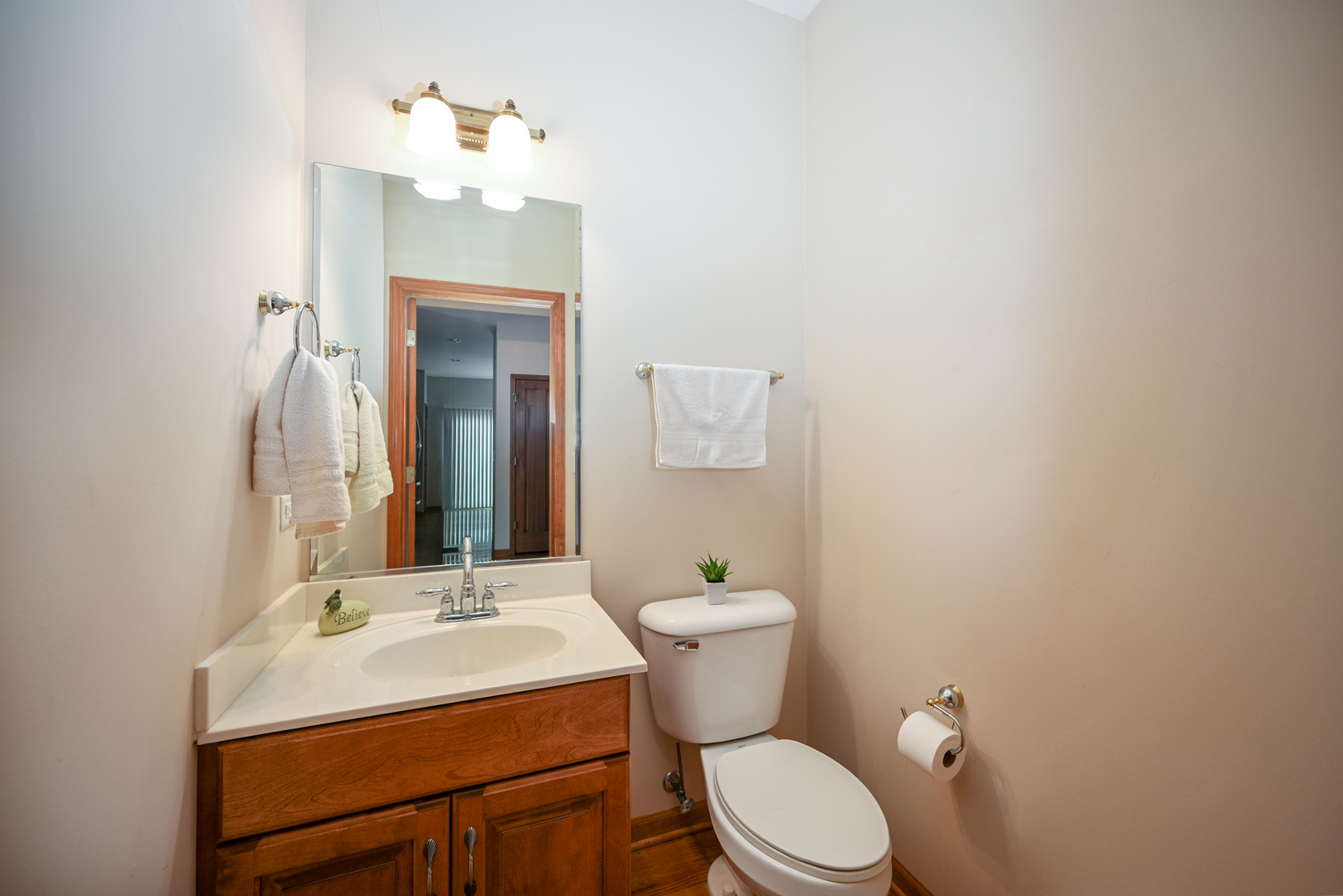 29W505 Cerny Circle