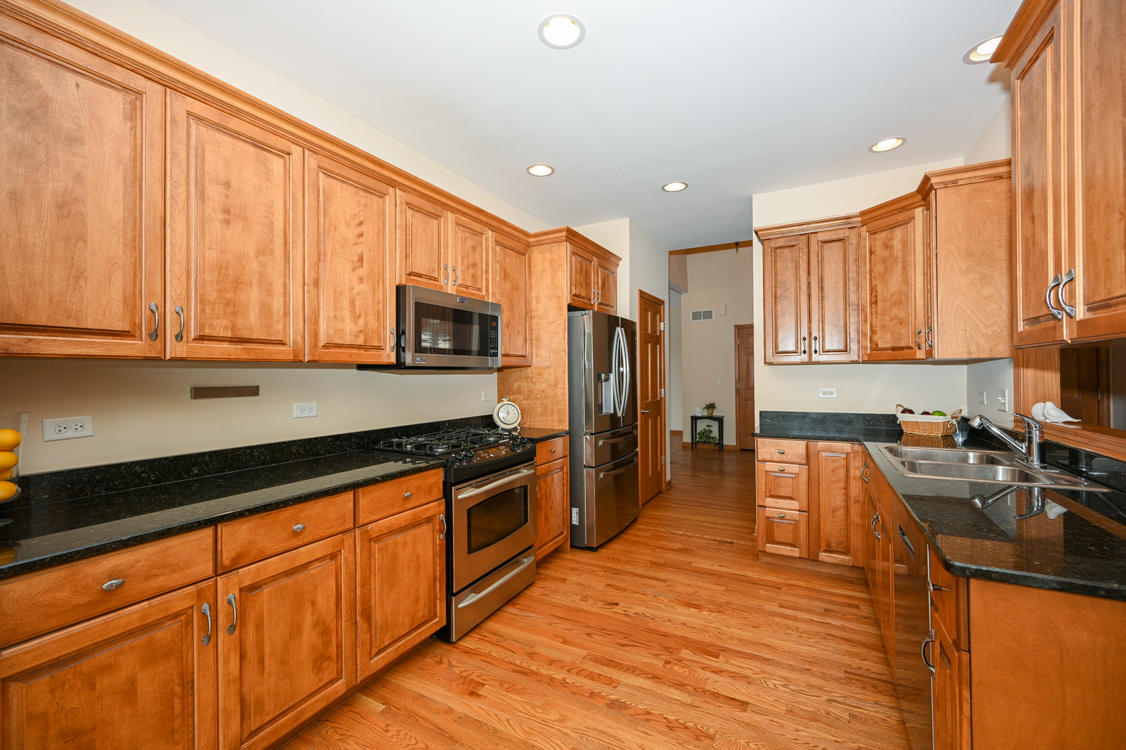 29W505 Cerny Circle