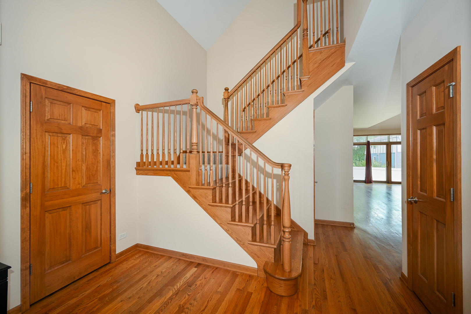 29W505 Cerny Circle