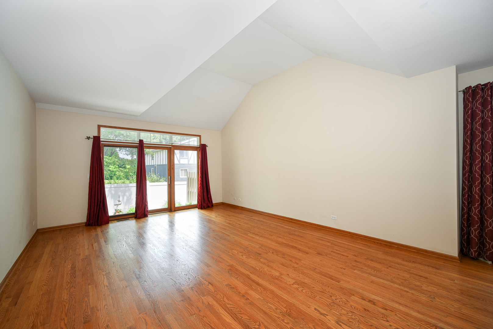 29W505 Cerny Circle