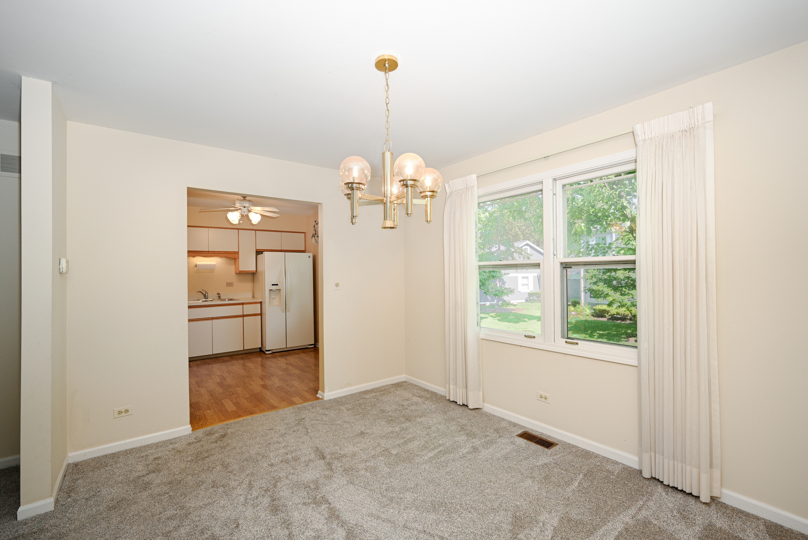 1075 Creekside Drive