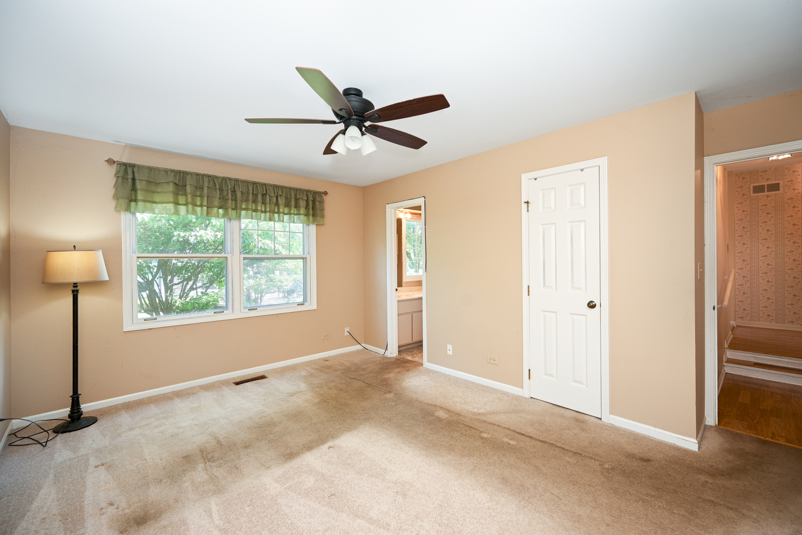 1075 Creekside Drive