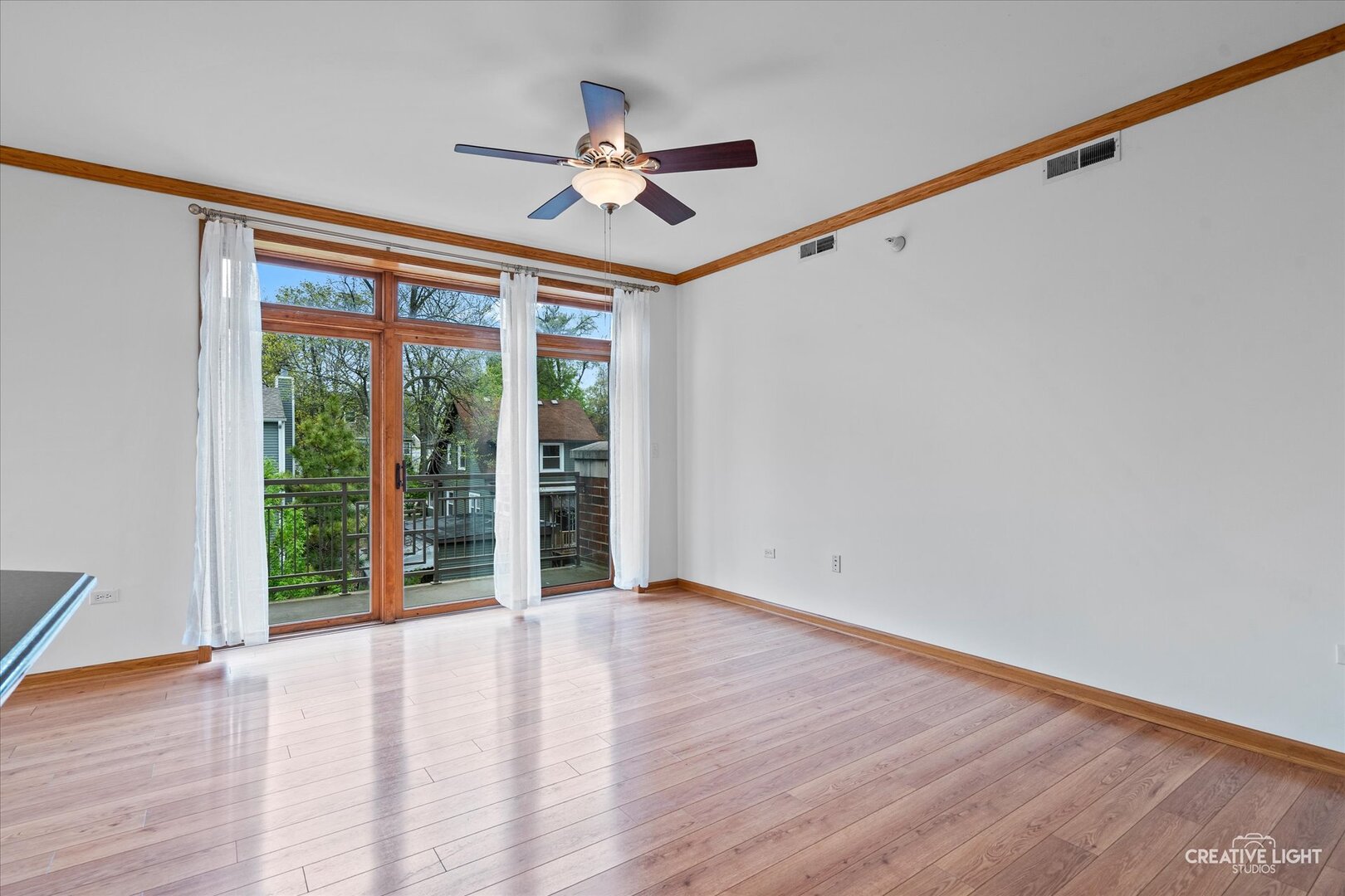 515 Main Street Unit: 402