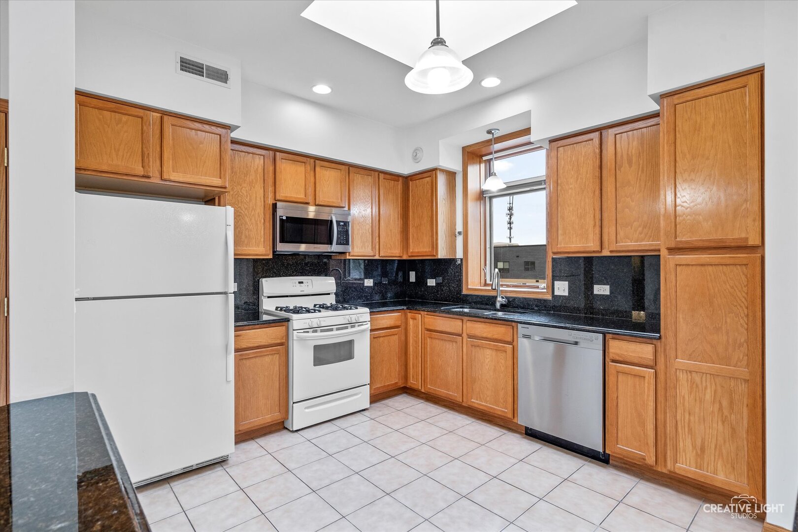 515 Main Street Unit: 402