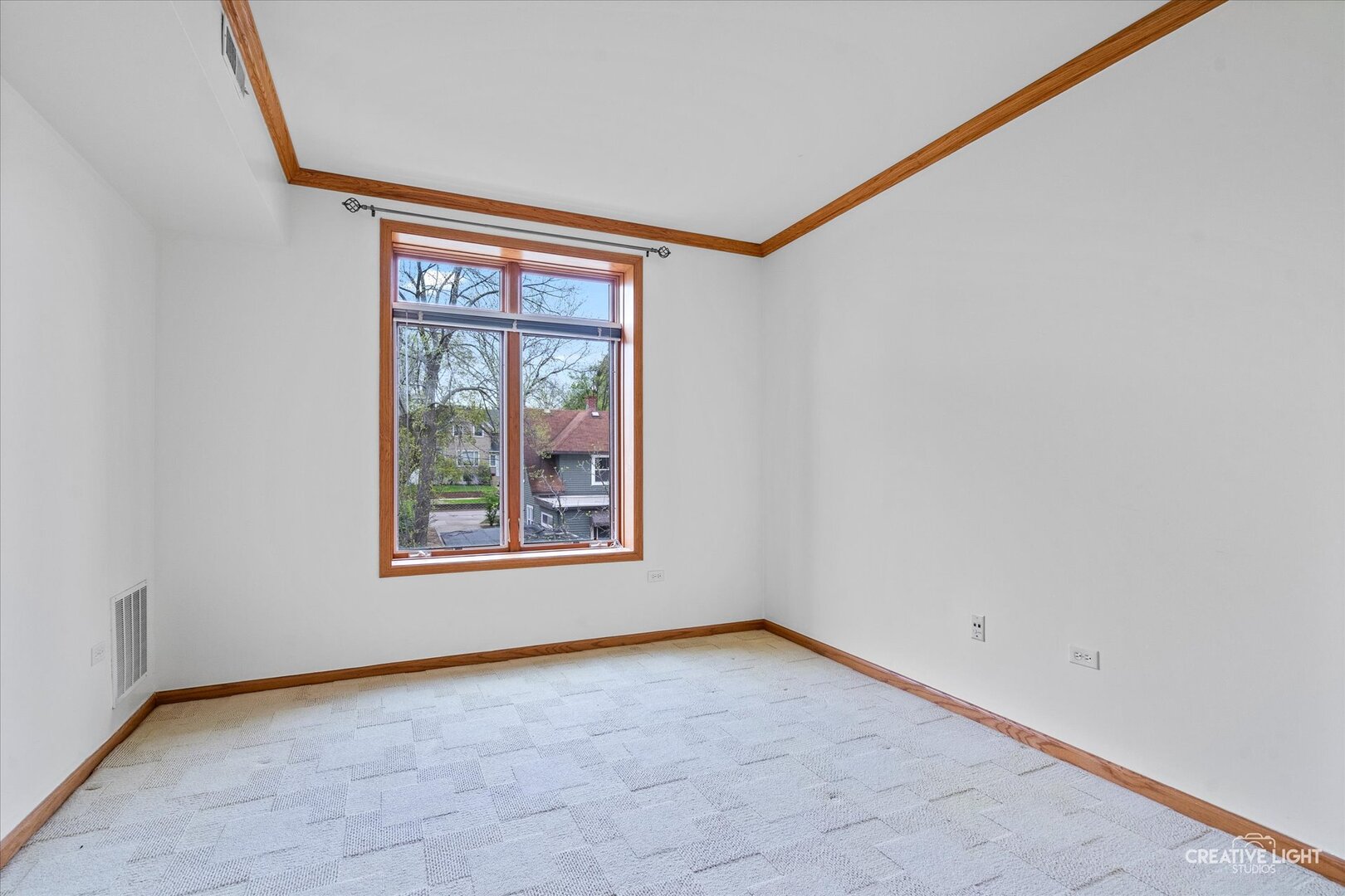 515 Main Street Unit: 402