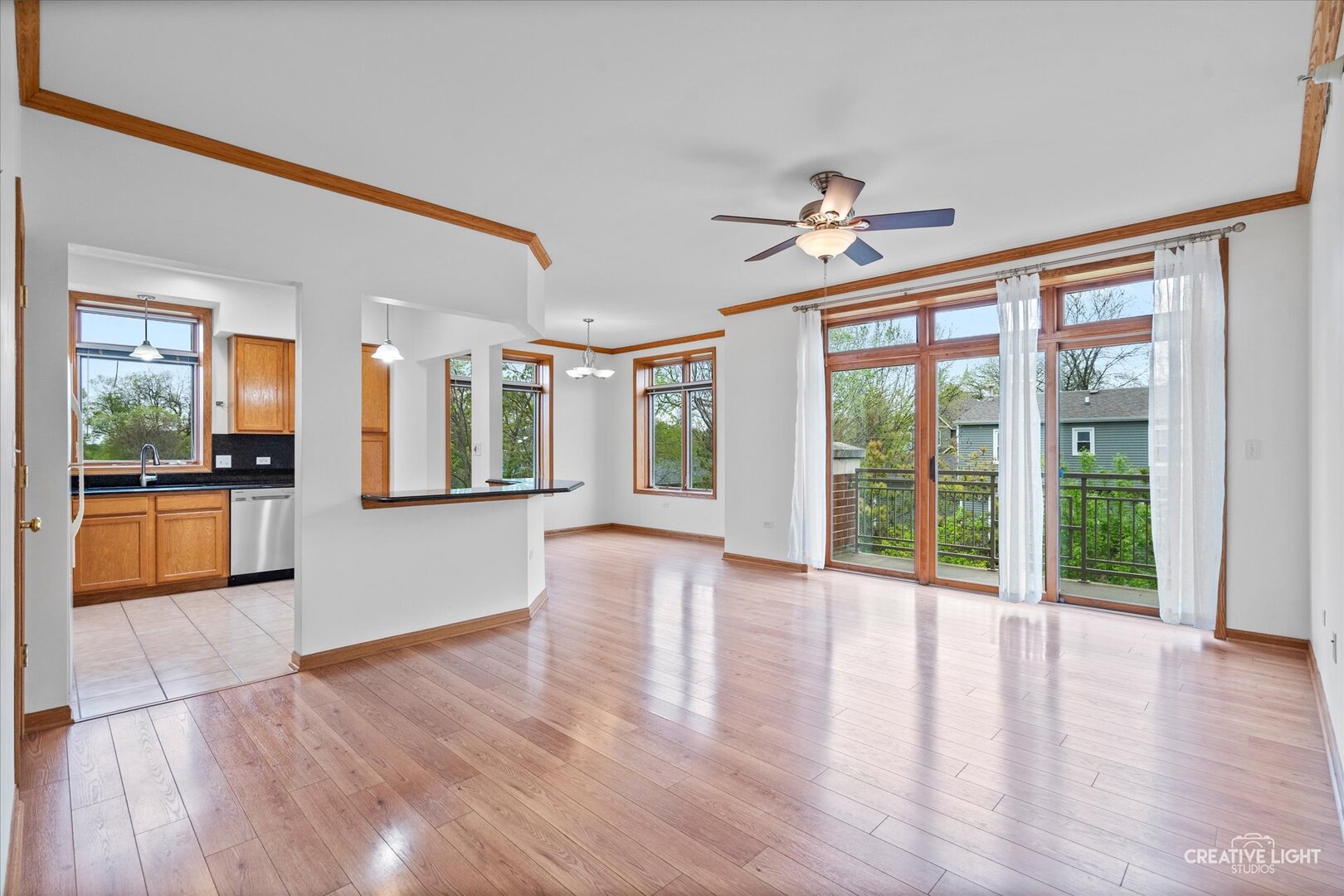 515 Main Street Unit: 402