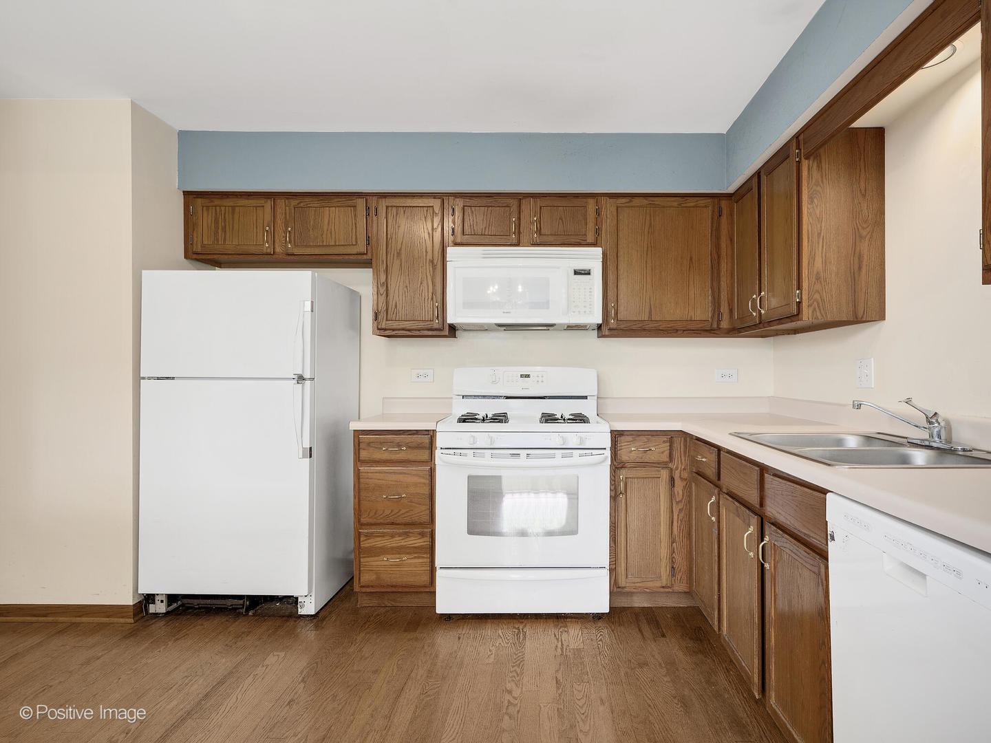30W003 WILLOW Court Unit: 003