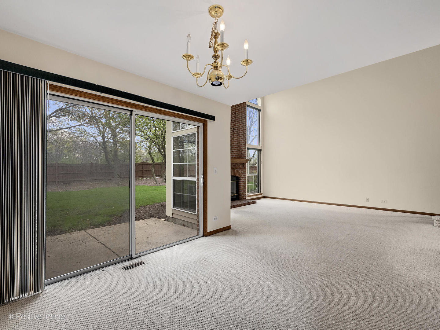 30W003 WILLOW Court Unit: 003