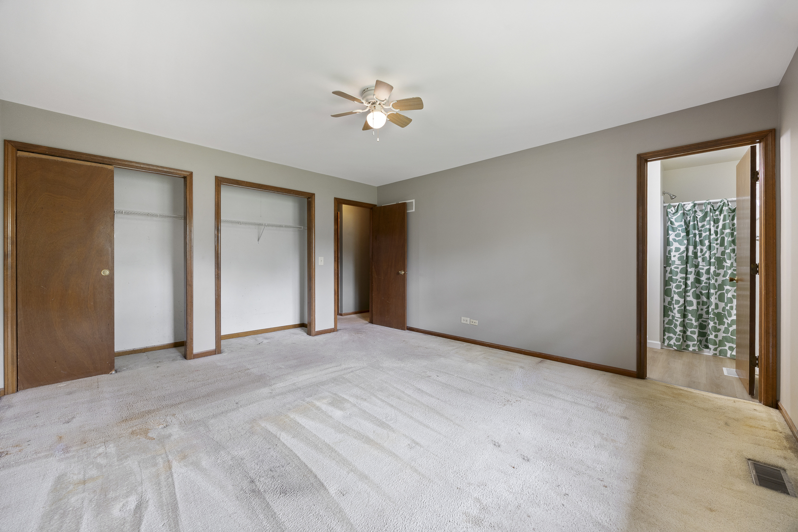 29W459 Lee Road