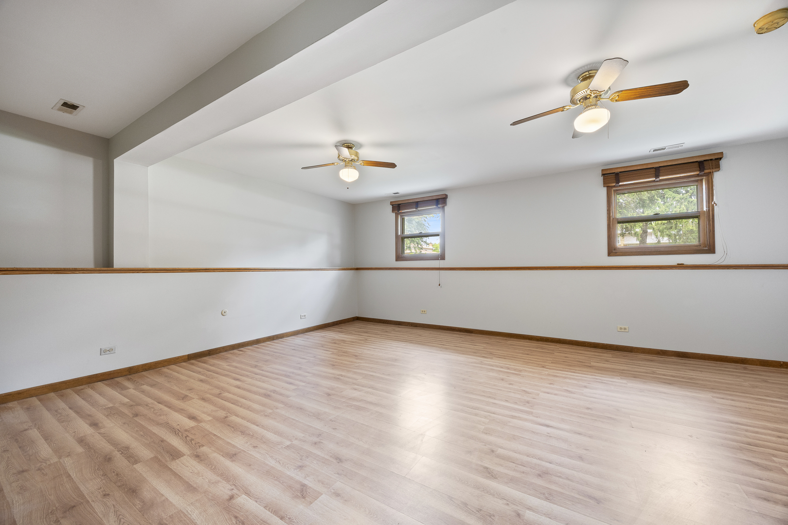 29W459 Lee Road