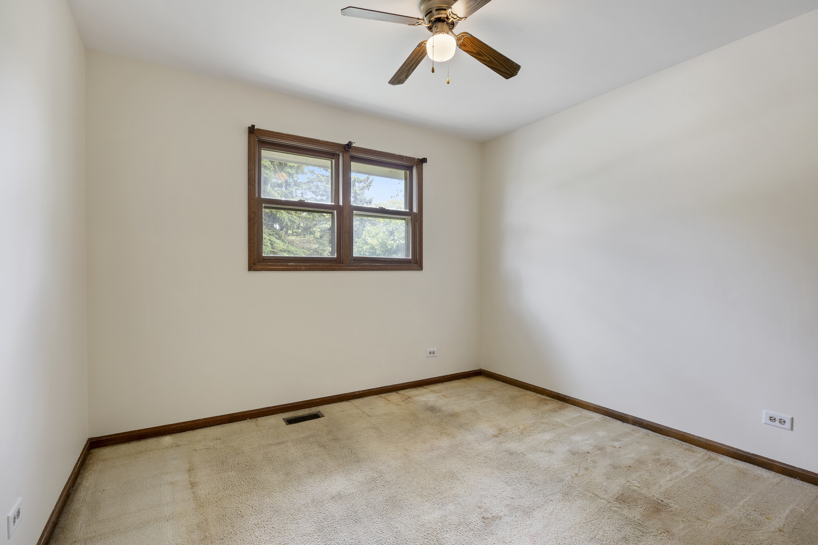 29W459 Lee Road