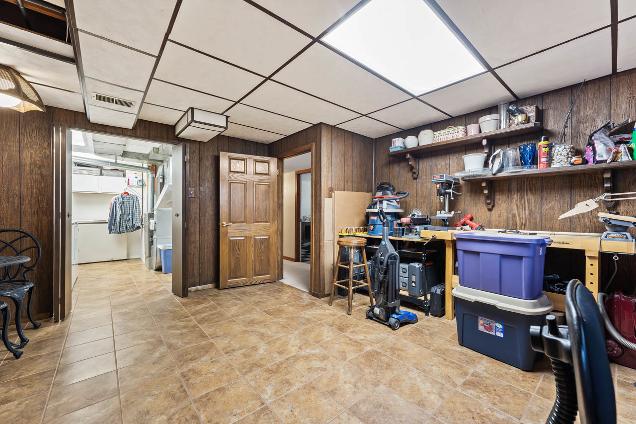 1516 Pembroke Lane