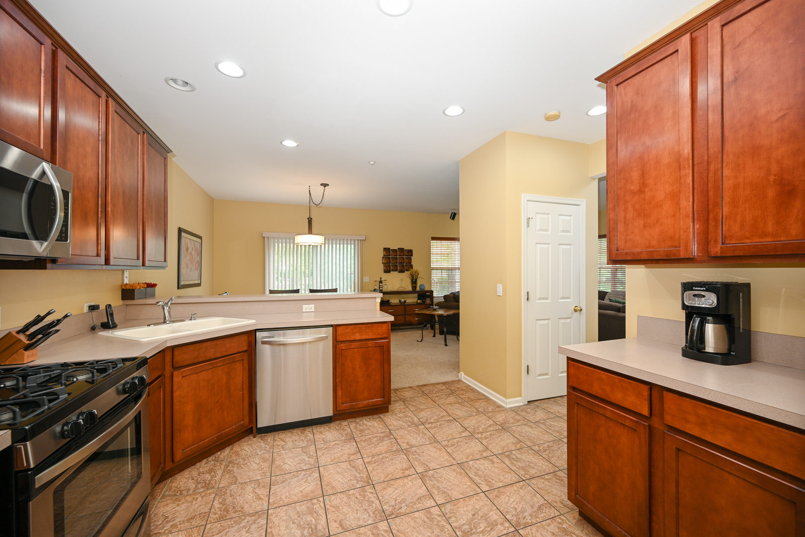 6113 HALLORAN Lane Unit: 0