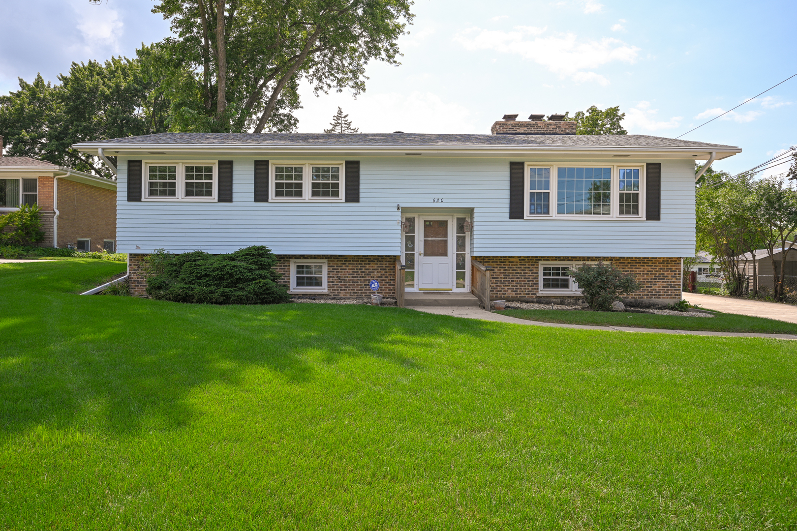 620 Pinecroft Drive