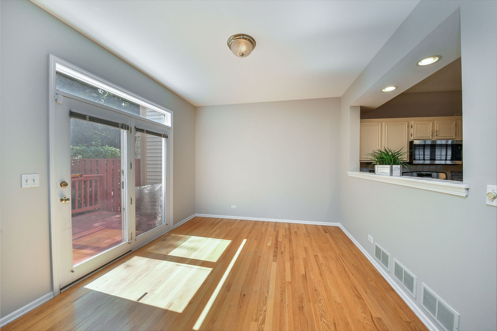 558 Harlowe Lane