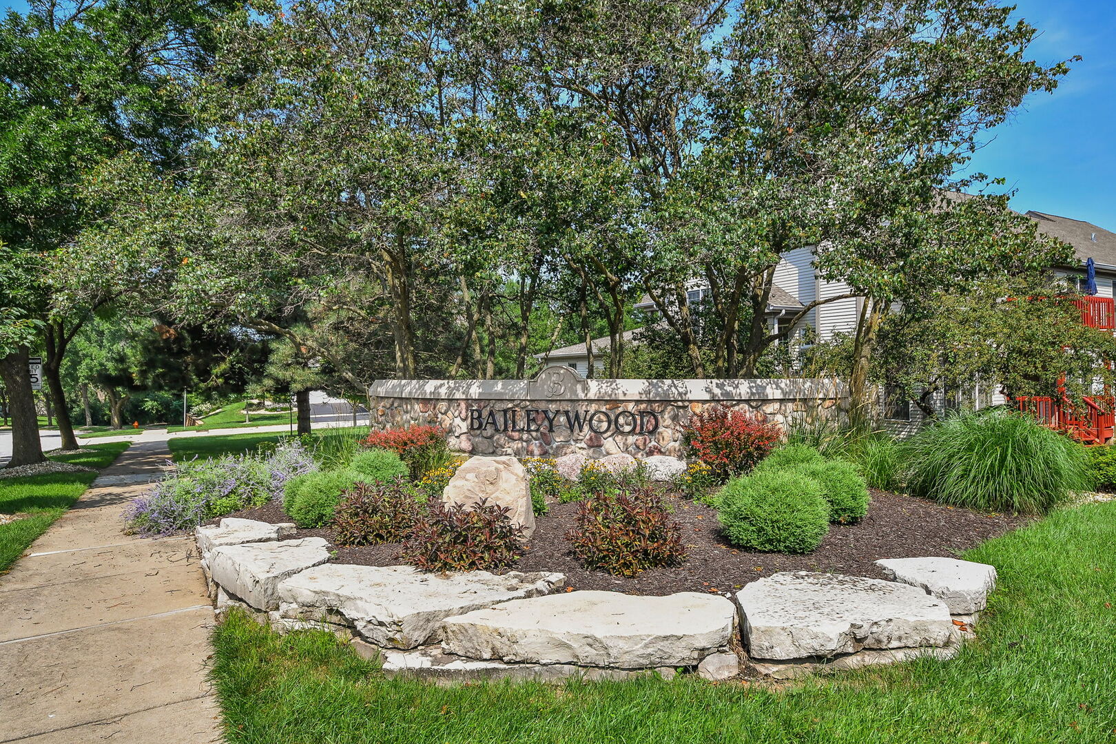 558 Harlowe Lane