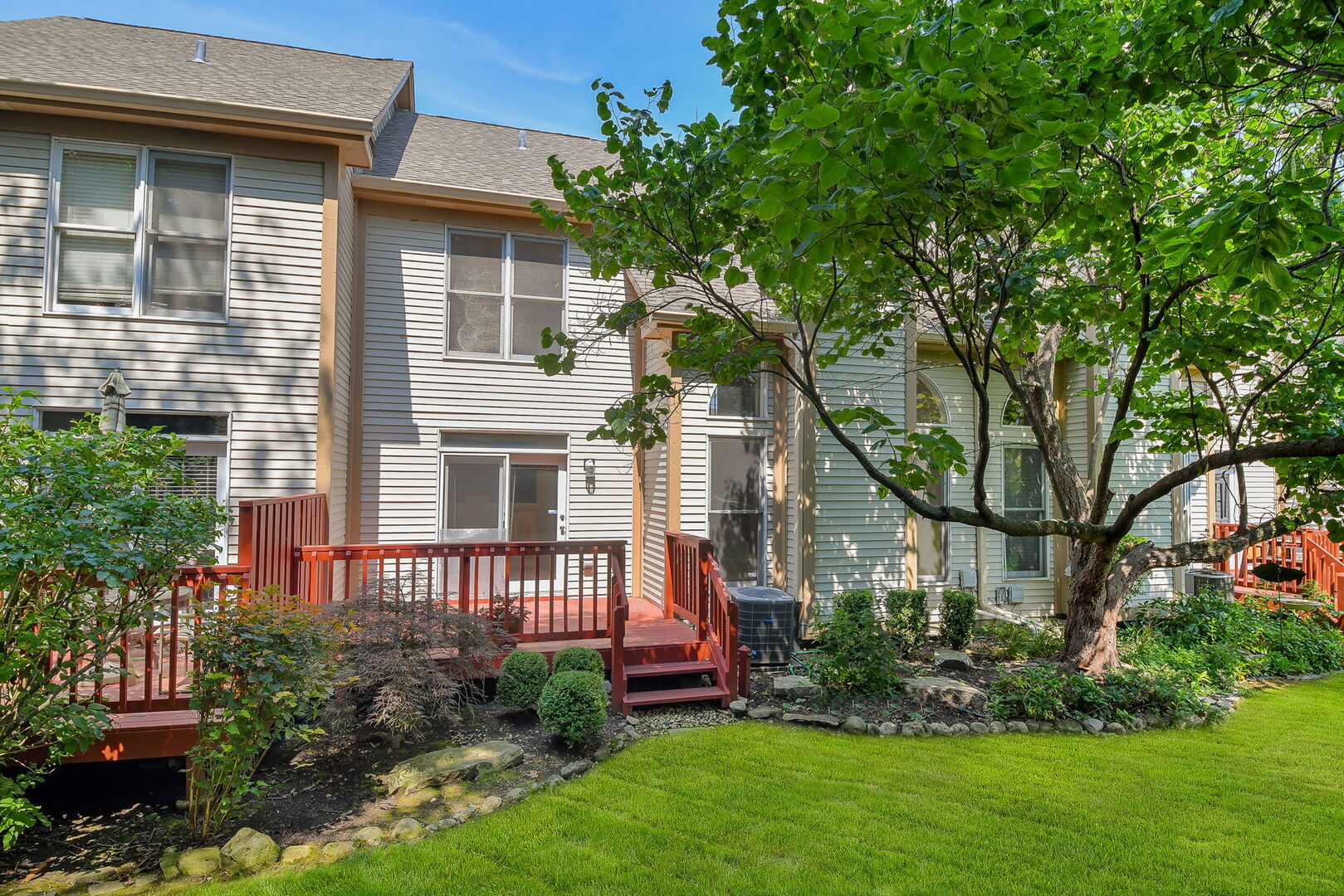 558 Harlowe Lane