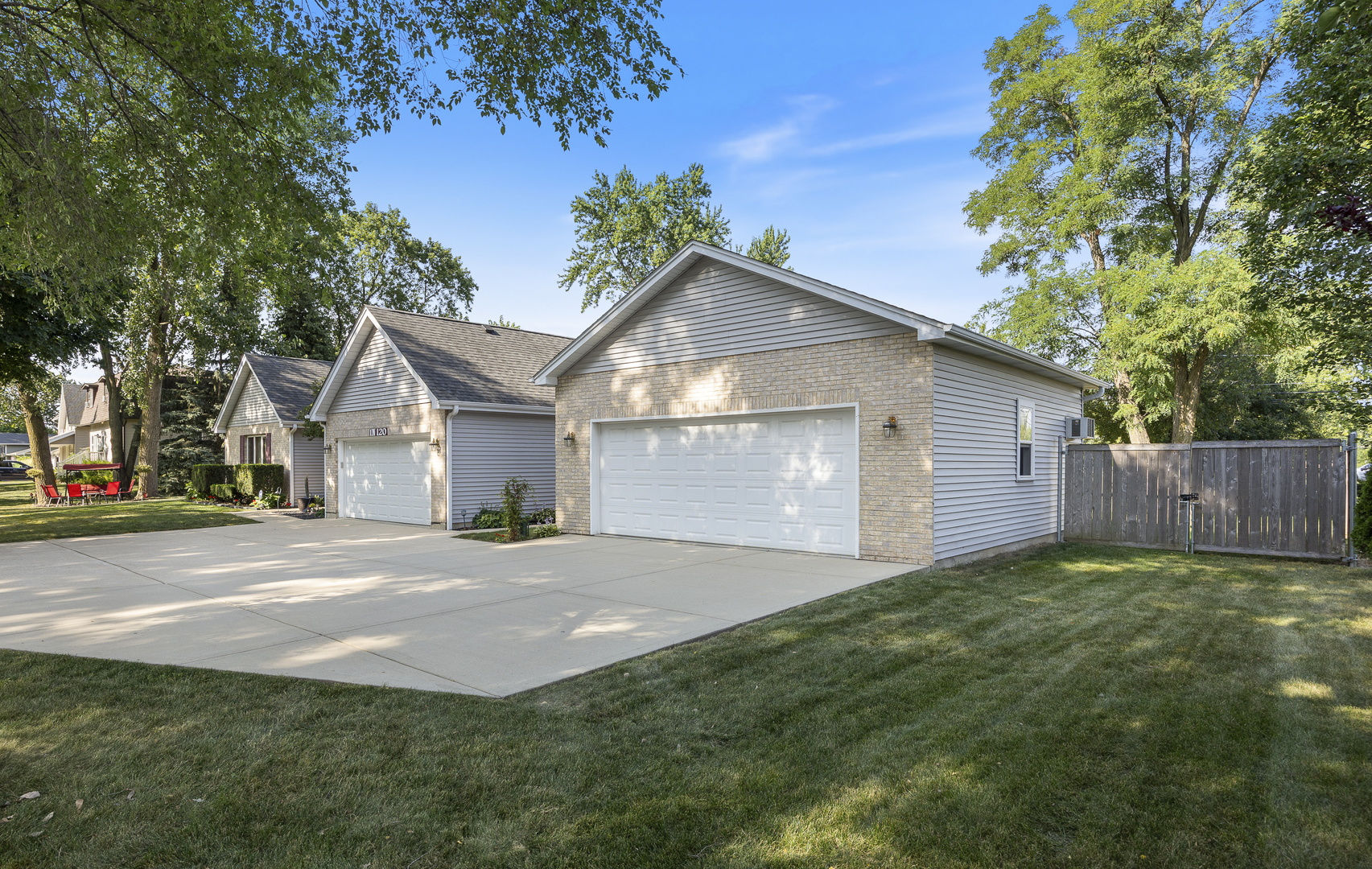 1N120 Darling Street