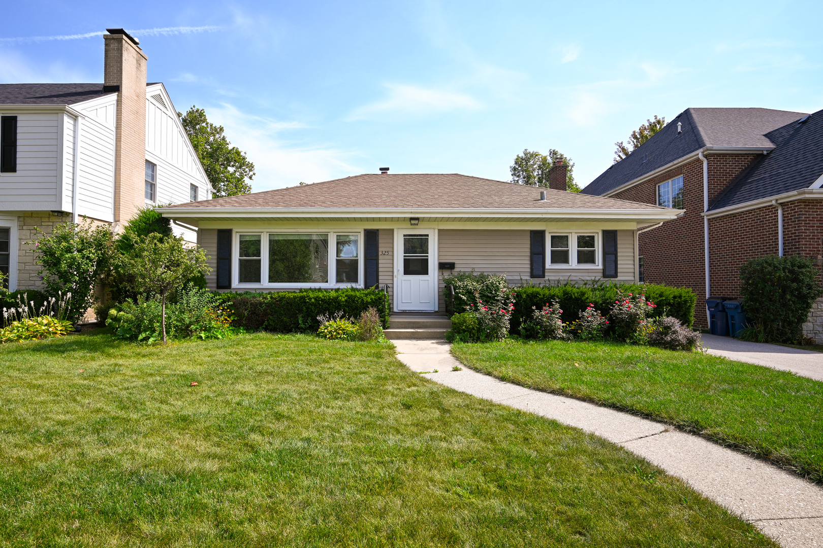 325 N Highview Avenue