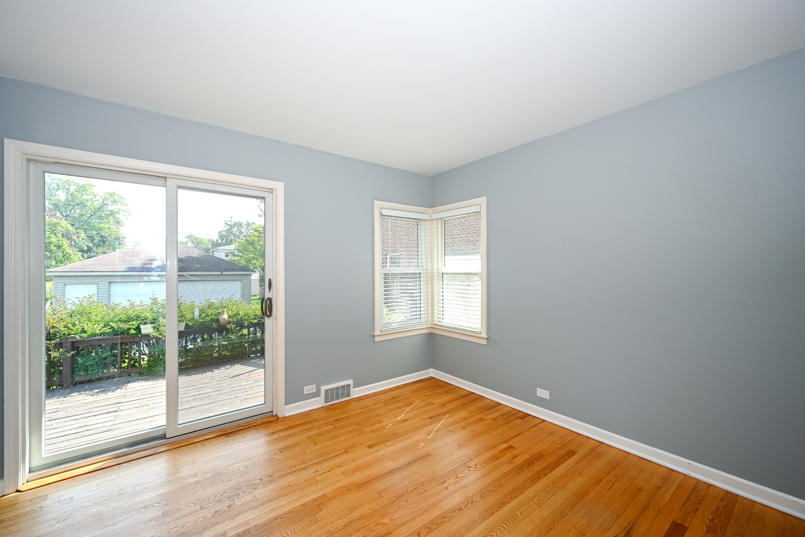 325 N Highview Avenue