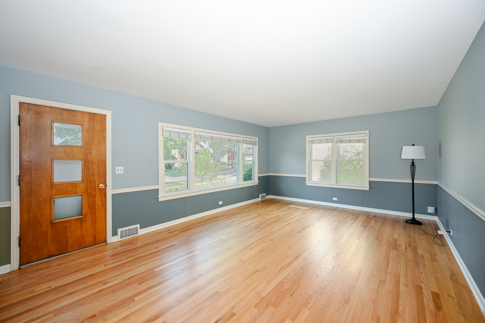 325 N Highview Avenue