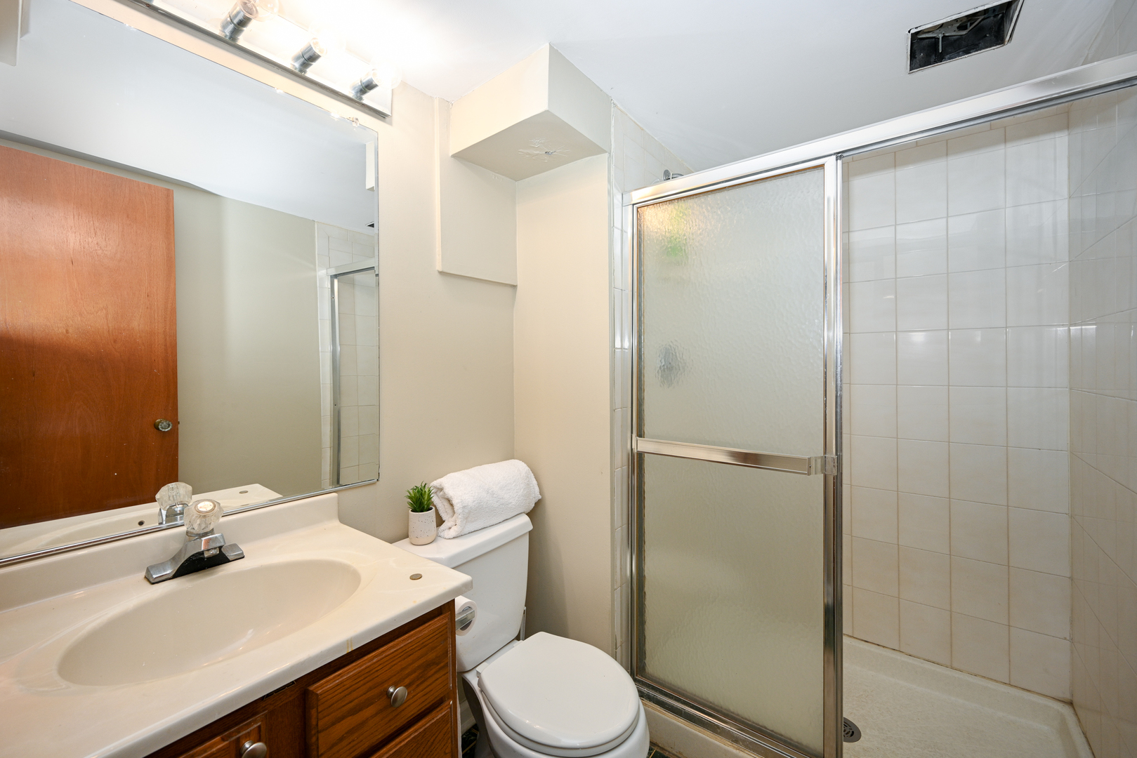 325 N Highview Avenue