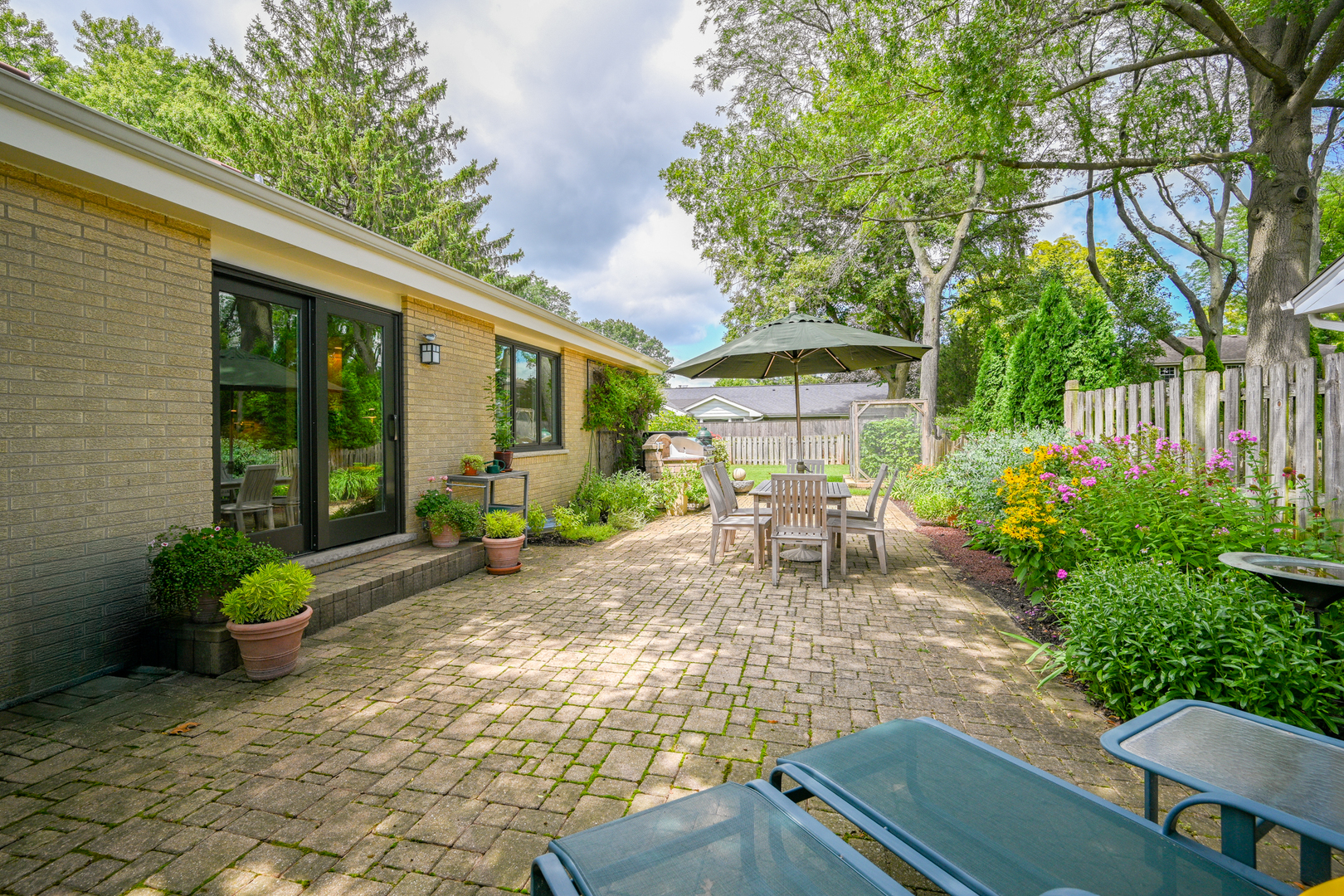 187 E Thompson Drive