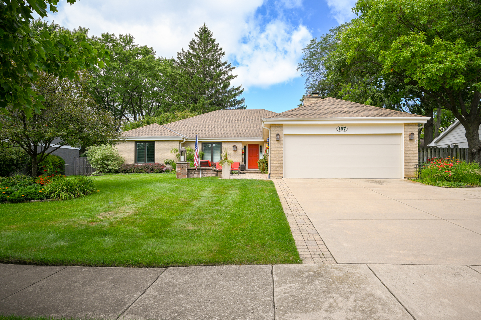 187 E Thompson Drive