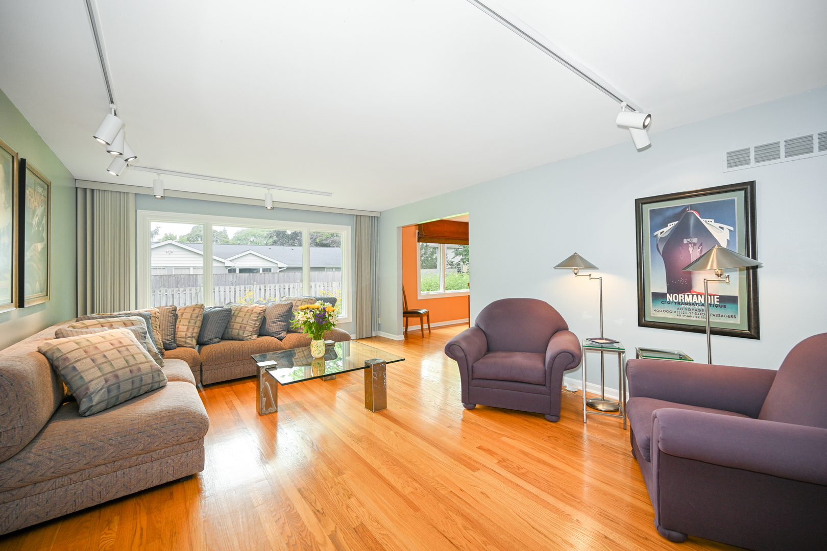 187 E Thompson Drive