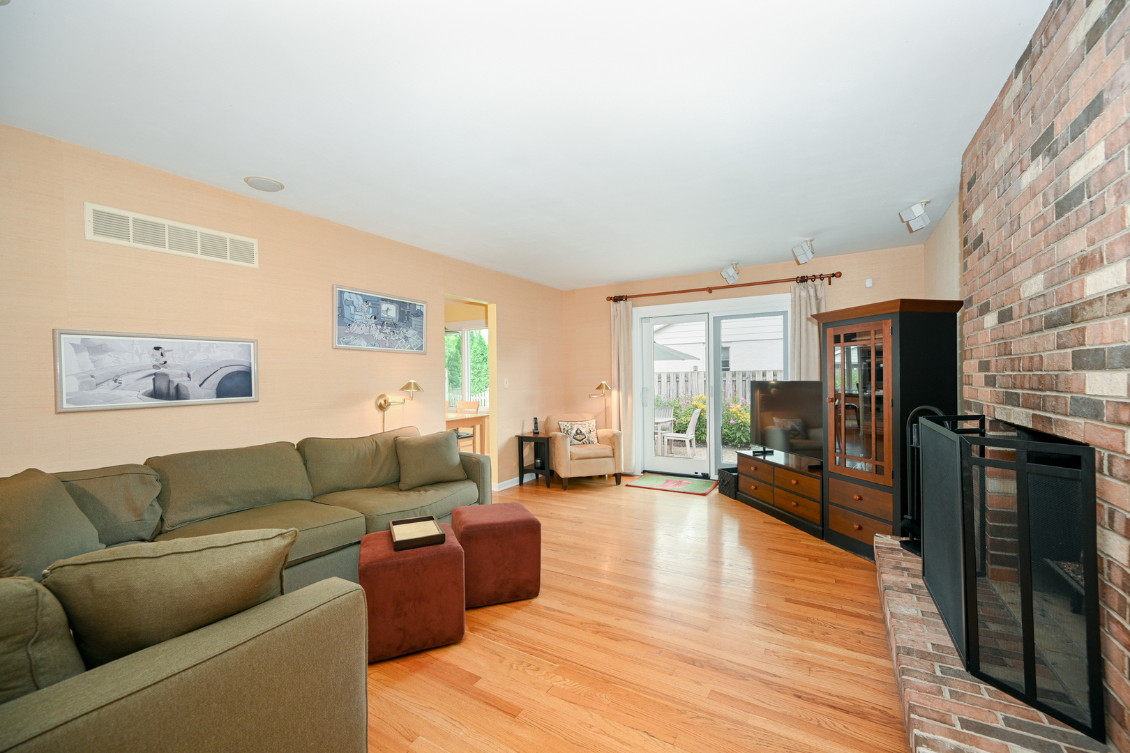 187 E Thompson Drive