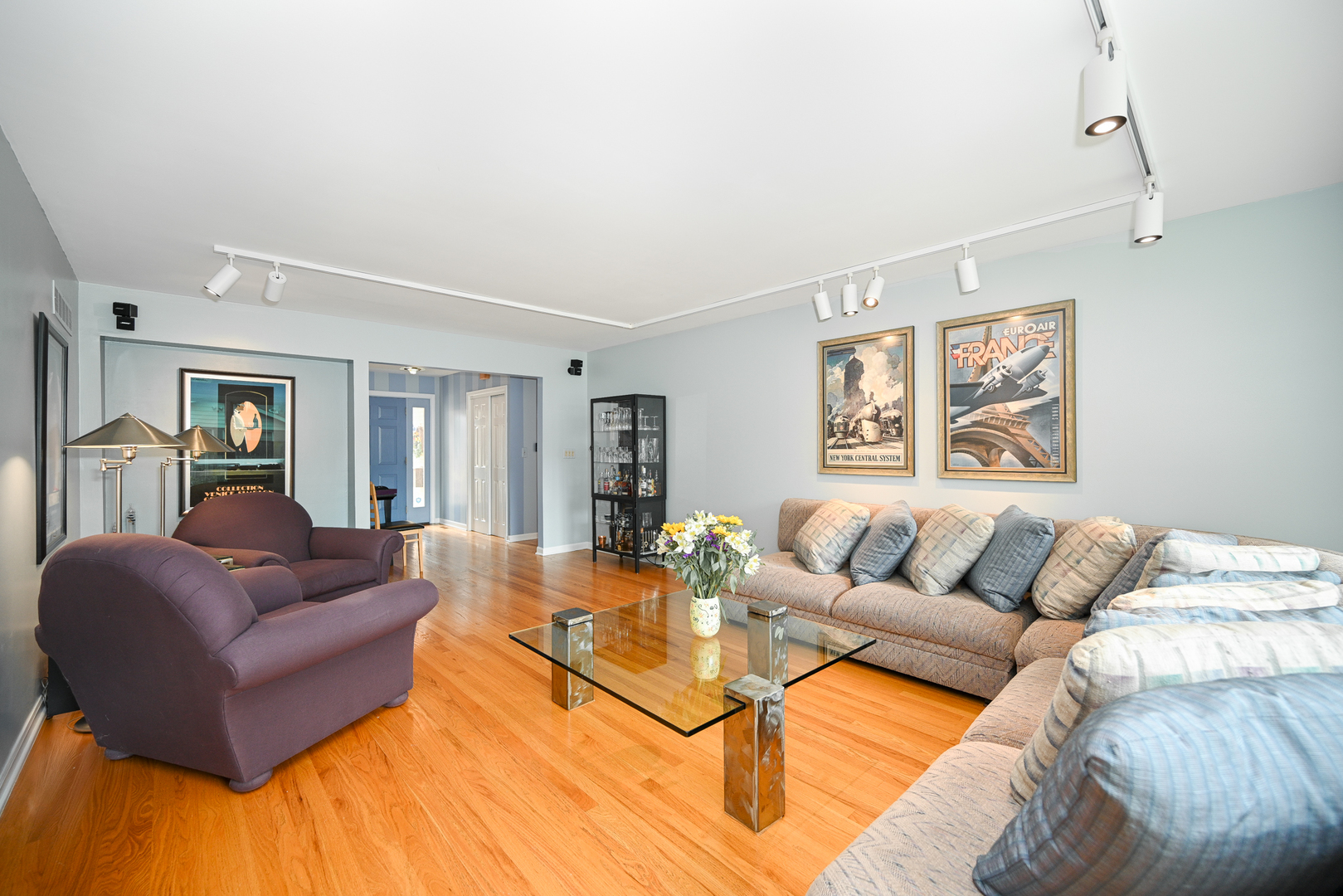 187 E Thompson Drive