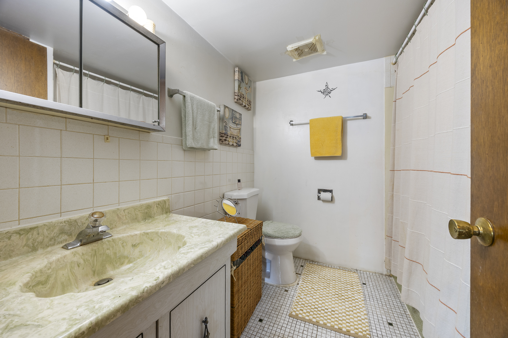 215 S Hale Street Unit: 7C