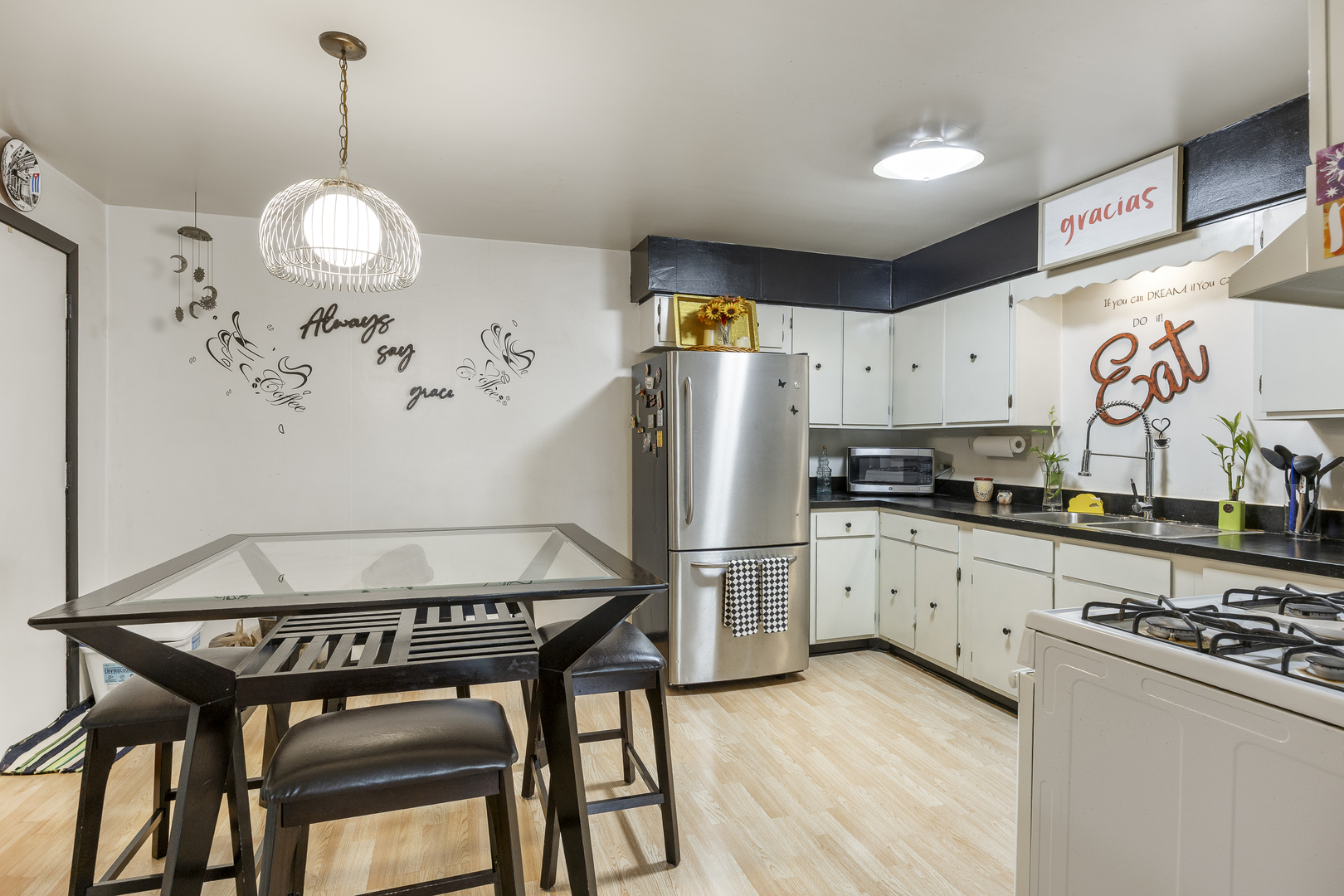 215 S Hale Street Unit: 7C