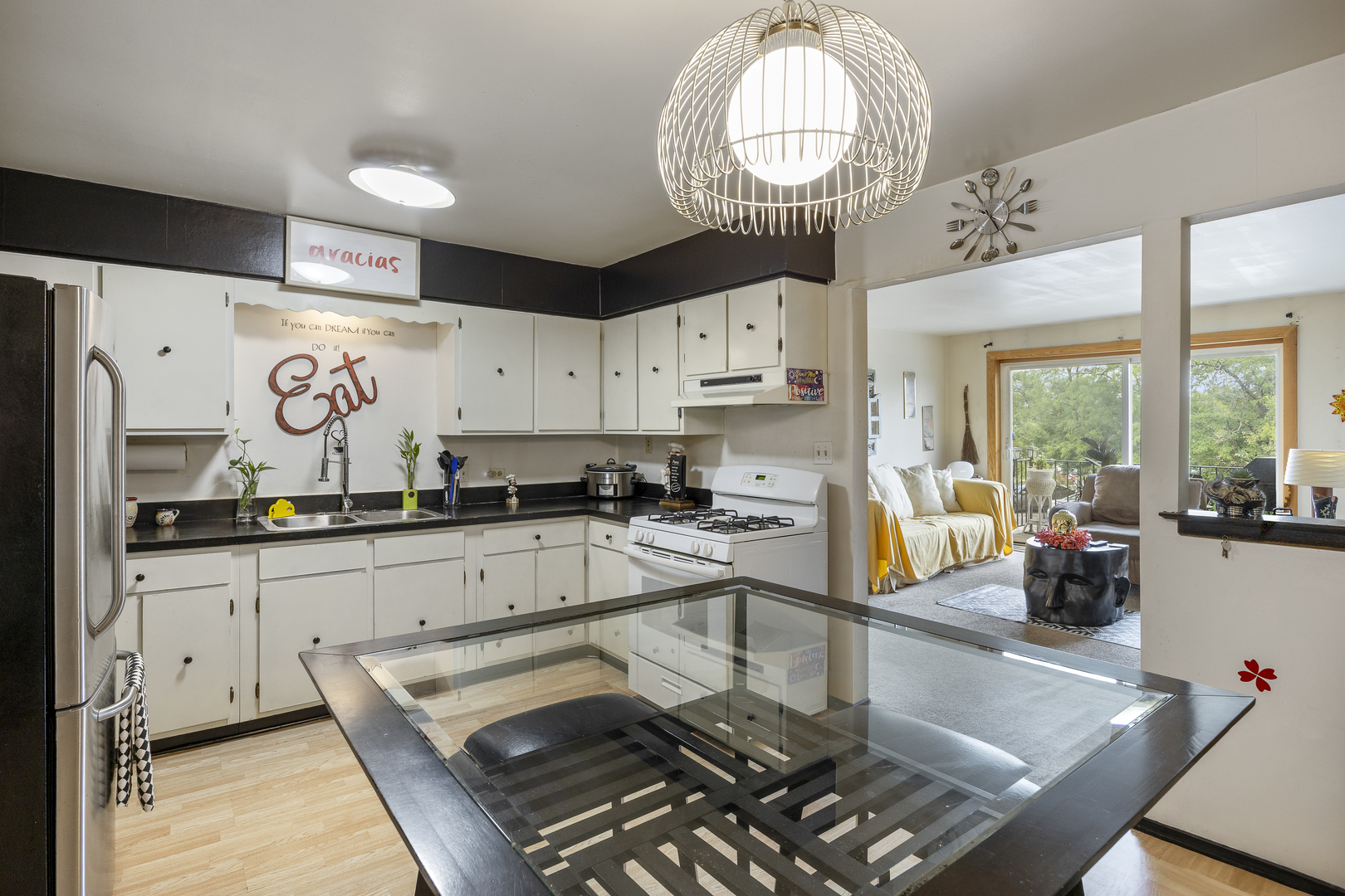 215 S Hale Street Unit: 7C