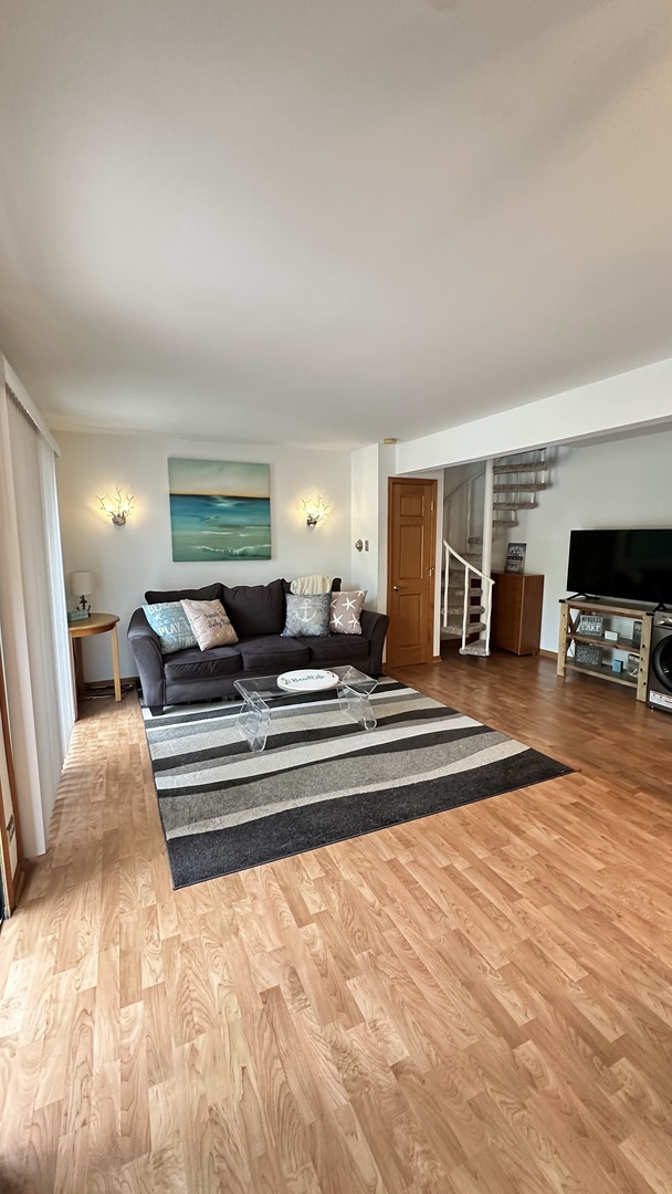 12 Saint Thomas Colony Unit: 1