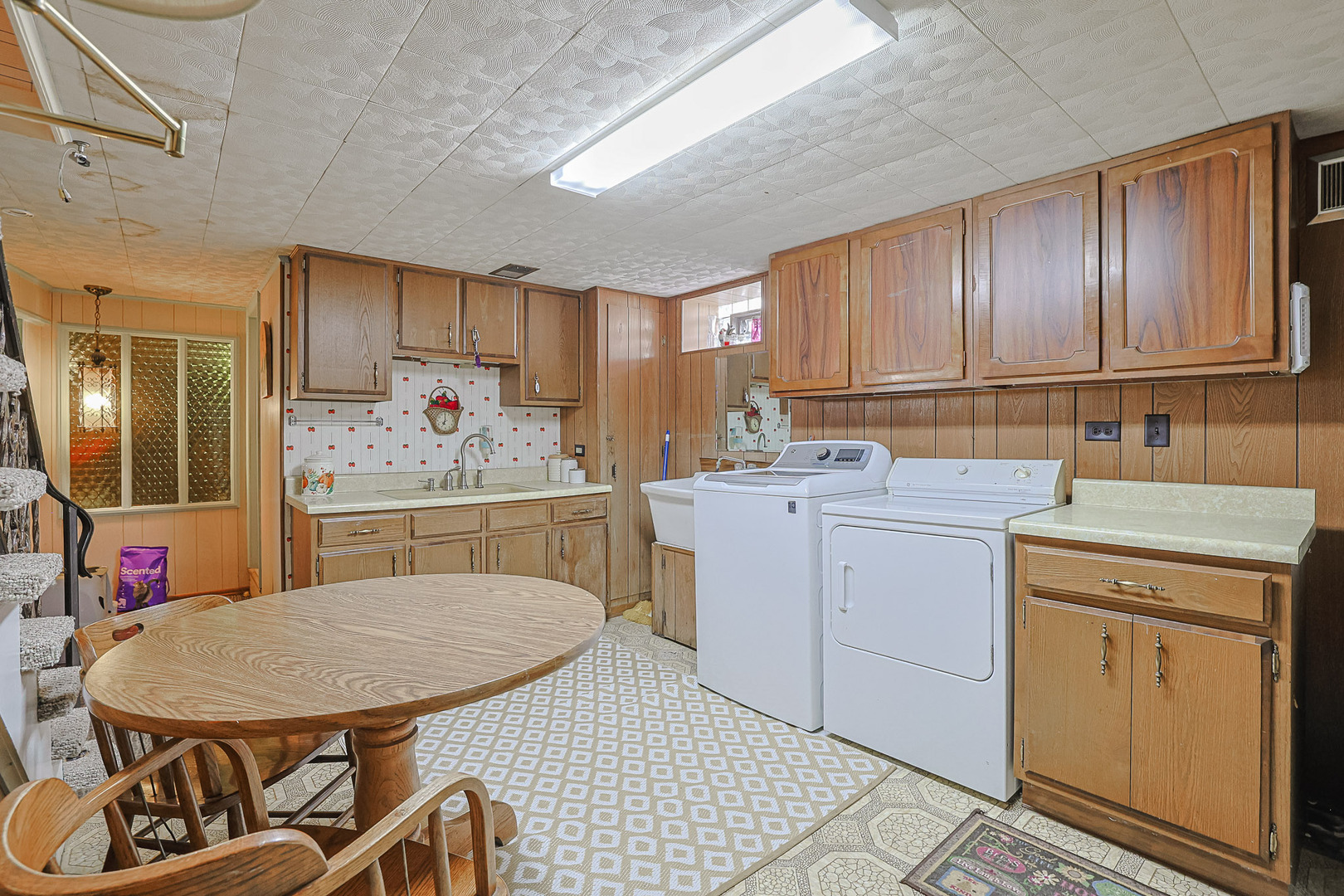 1413 Highridge Parkway