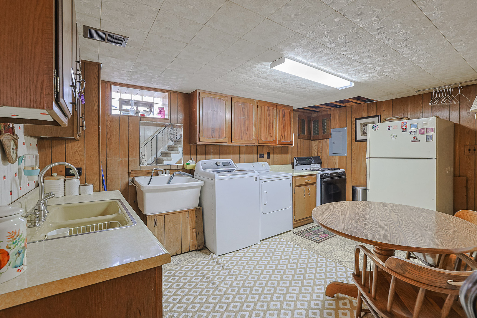 1413 Highridge Parkway