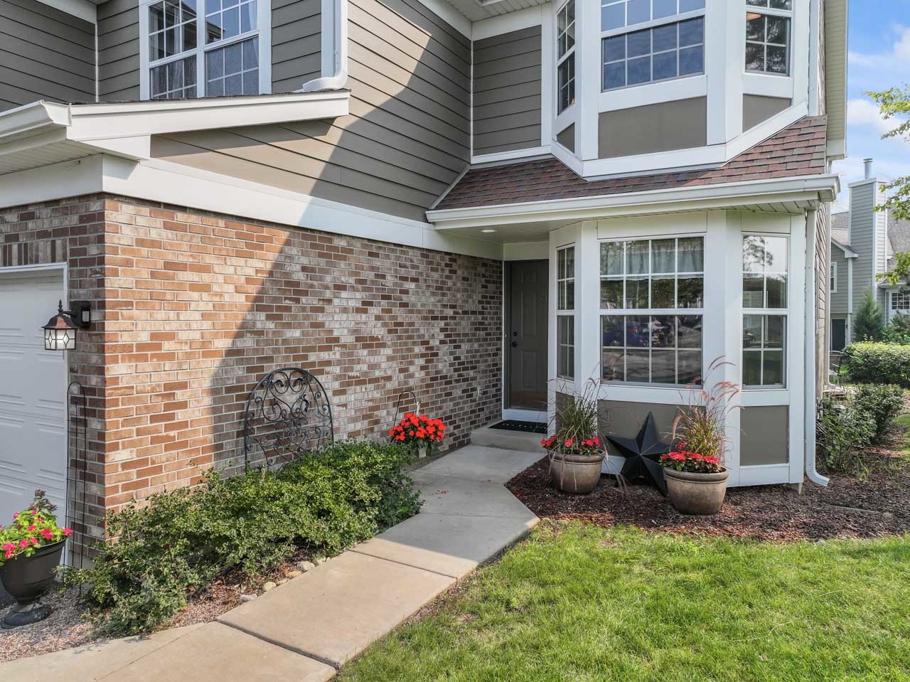 615 Kingsbridge Drive