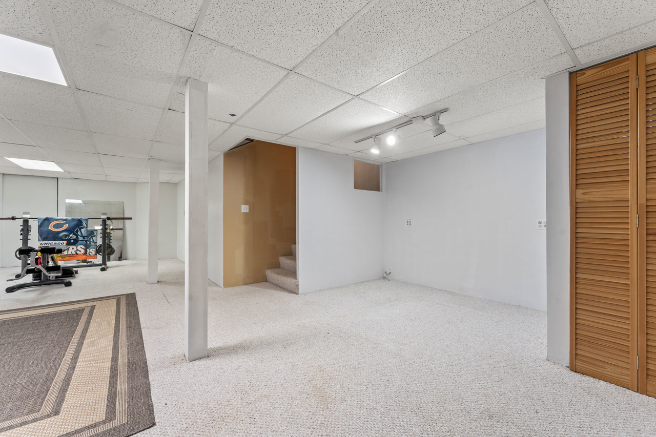 615 Kingsbridge Drive