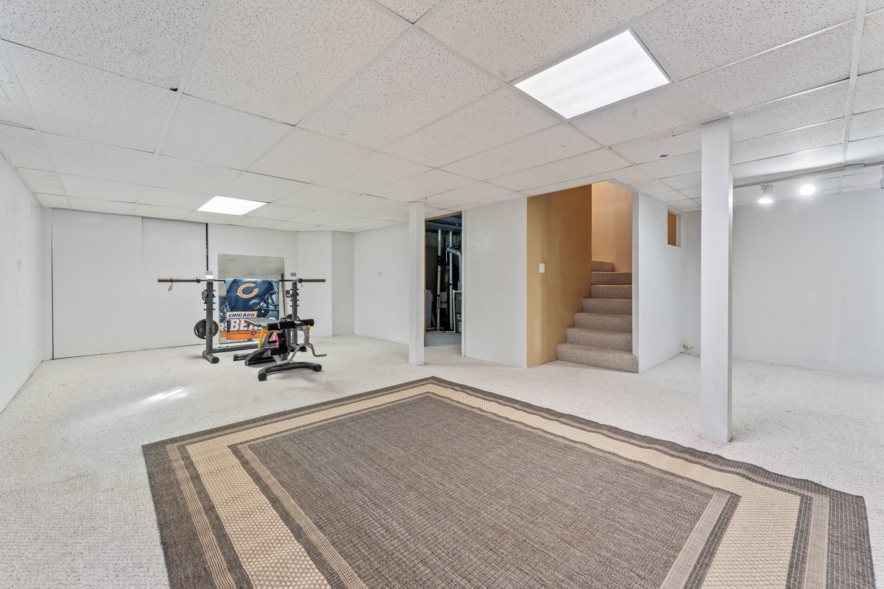 615 Kingsbridge Drive