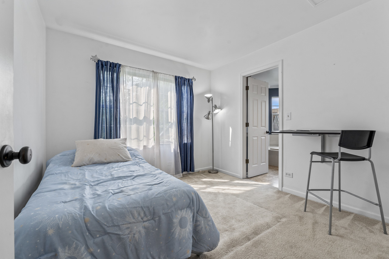 615 Kingsbridge Drive