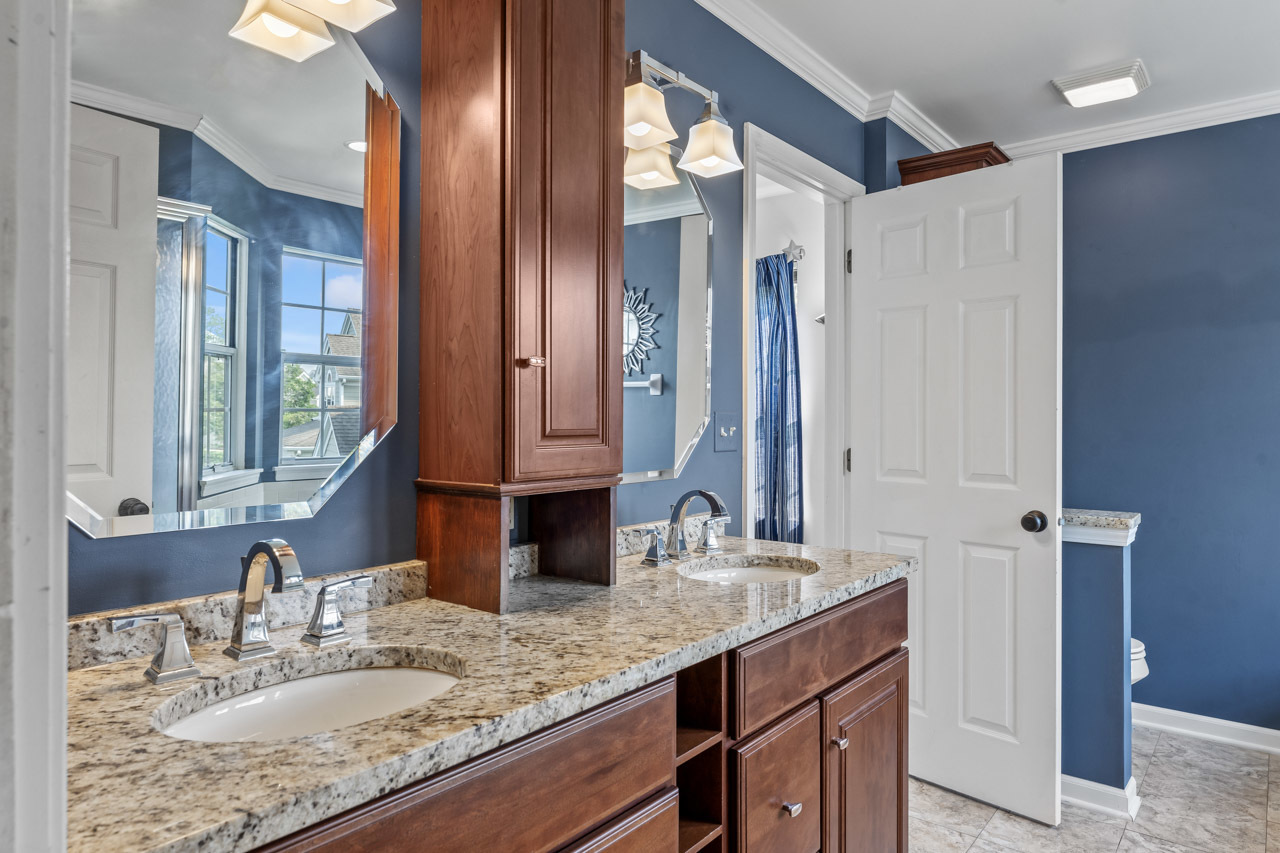 615 Kingsbridge Drive