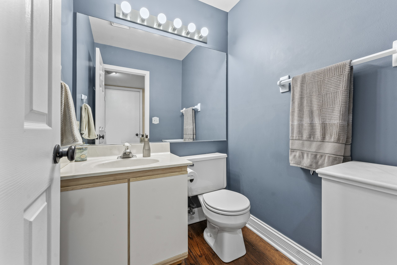 615 Kingsbridge Drive